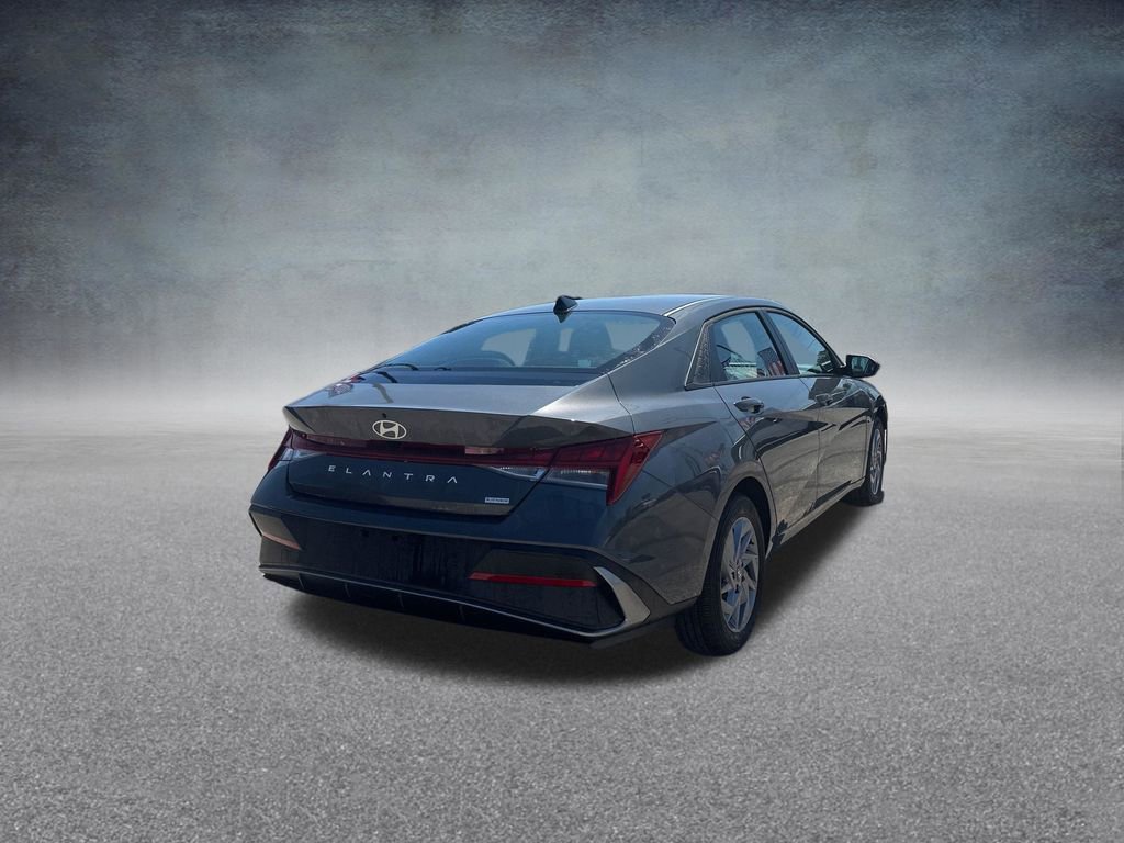 Certified 2025 Hyundai Elantra Hybrid FWD image 48