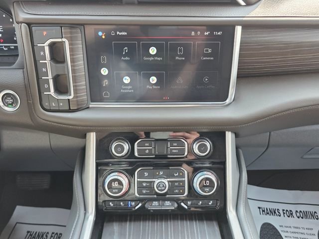 Used 2022 GMC Yukon XL Denali w/ Denali Premium Package image 14