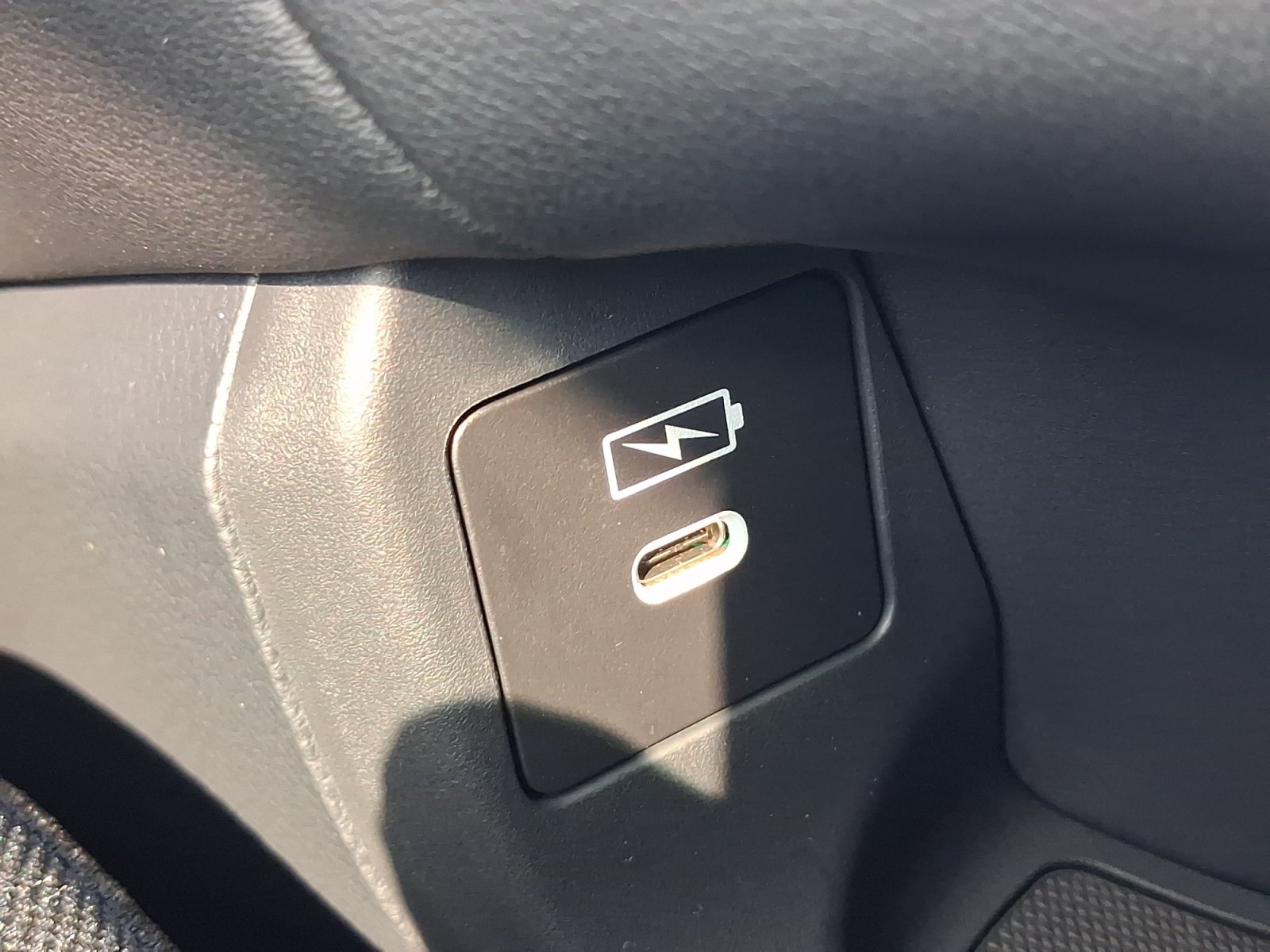 Used 2027 Honda HR-V LX image 28