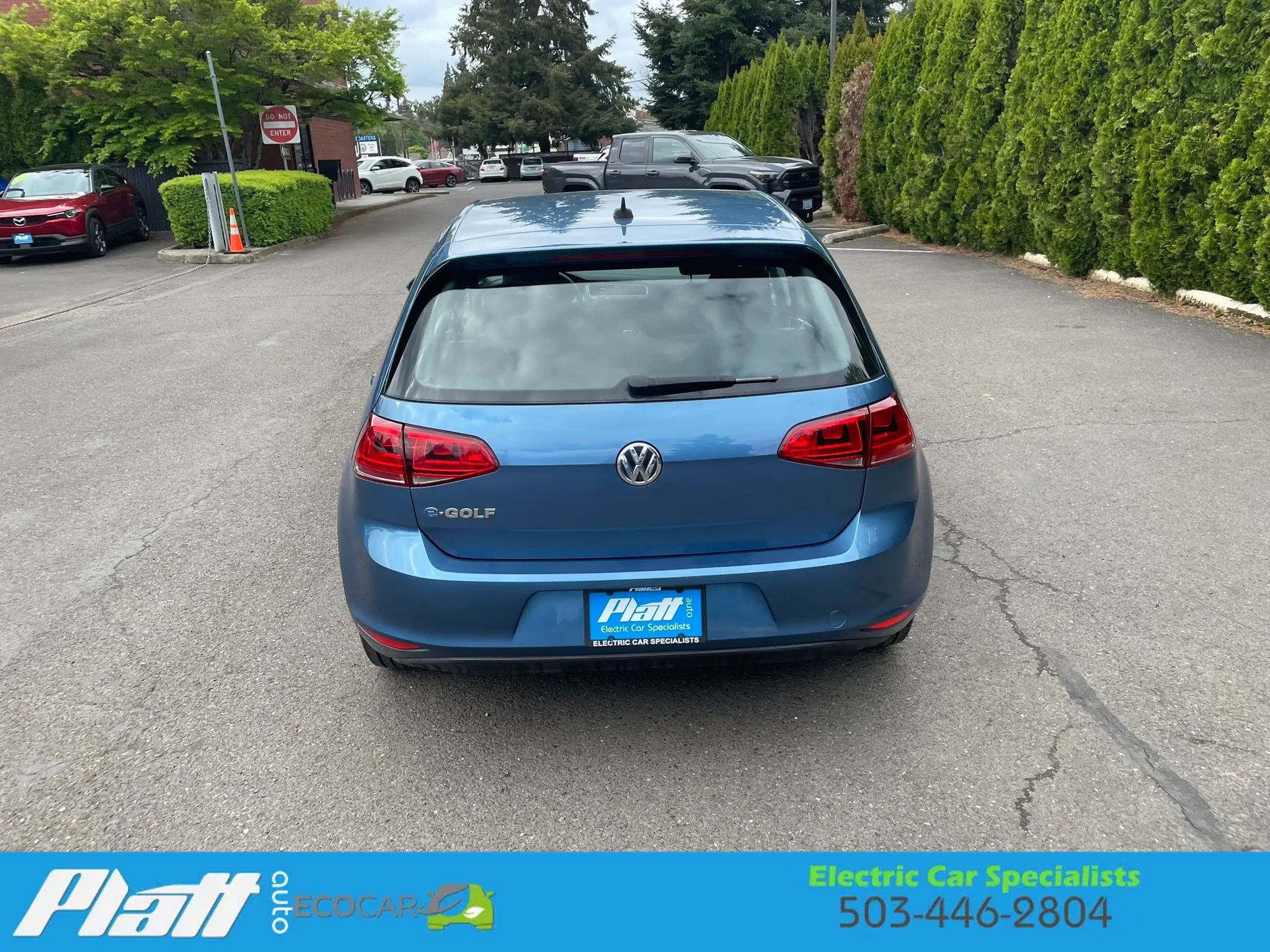Used 2016 Volkswagen e-Golf SE w/ DC Fast Charging Package FWD image 8