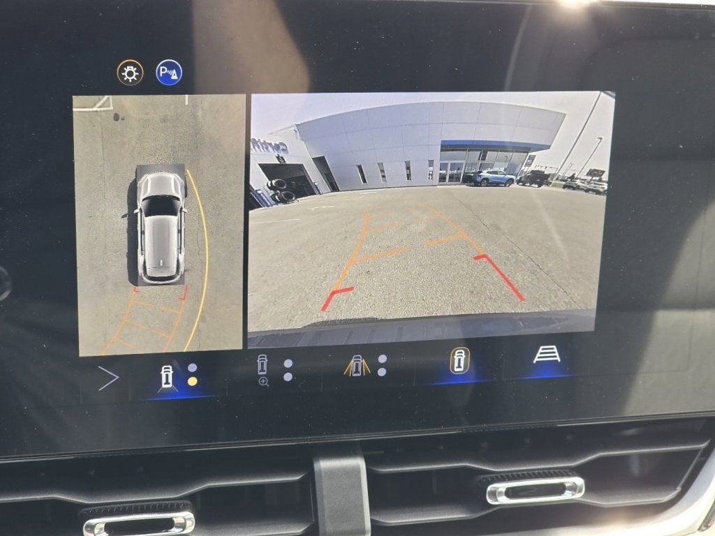 New 2026 Chevrolet Equinox LT AWD/4WD image 5