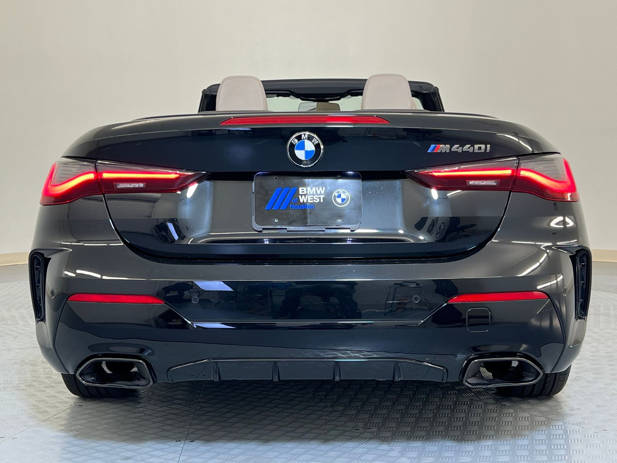 Certified 2022 BMW M440i Convertible image 9