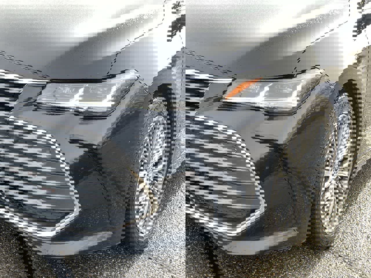 Used 2022 Toyota Avalon Limited w/ Advanced Safety Package image 37