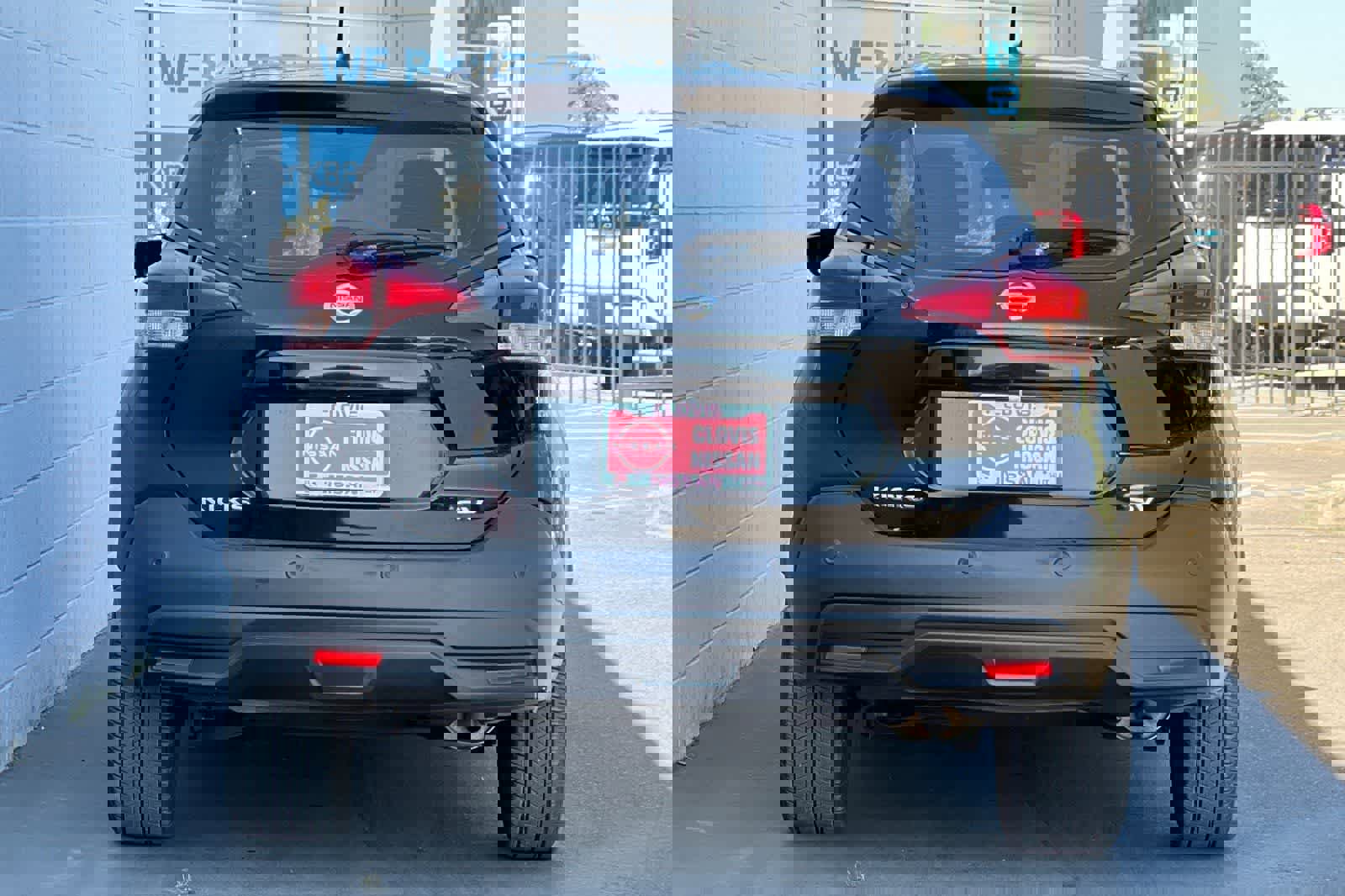 Used 2020 Nissan Kicks SV image 8