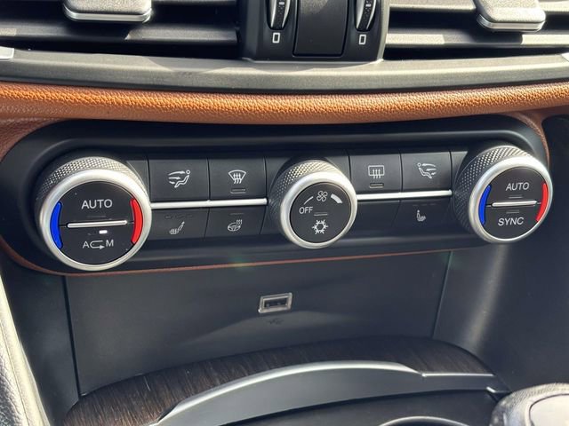 Used 2017 Alfa Romeo Giulia Ti w/ TI 19" Sport Package image 14