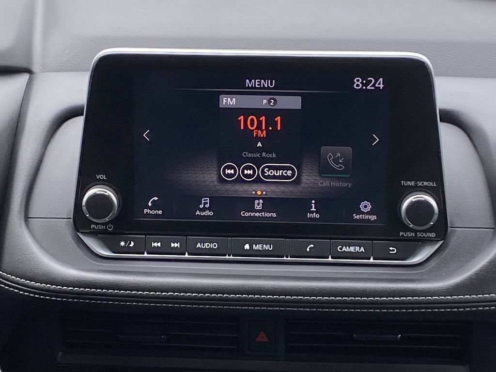 Used 2025 Nissan Rogue S FWD image 29