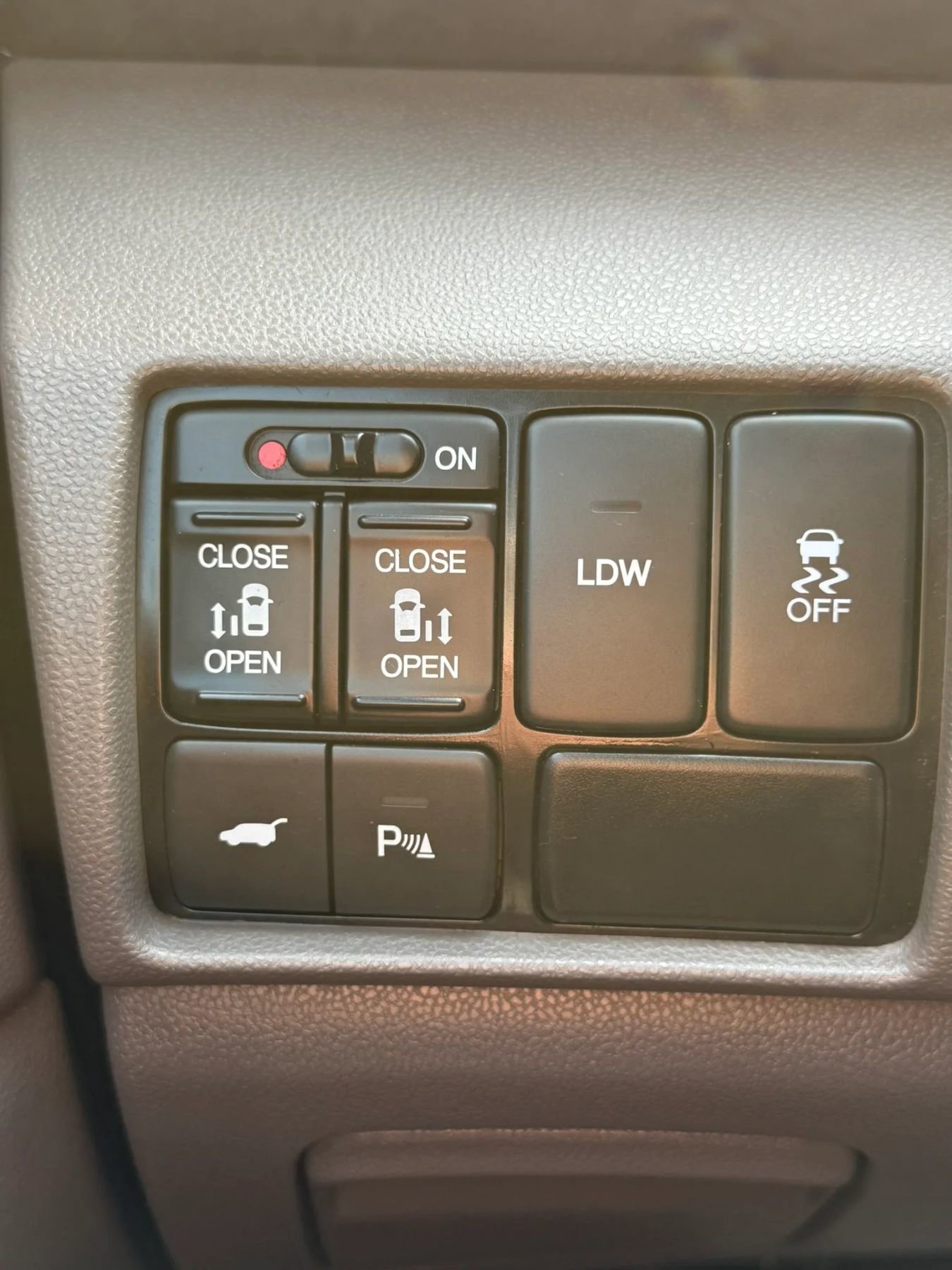 Used 2014 Honda Odyssey Touring image 17