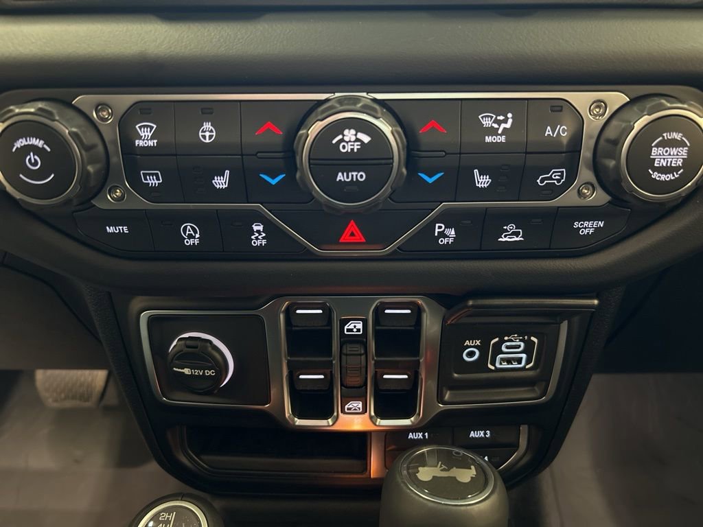 New 2026 Jeep Wrangler Unlimited Sahara AWD/4WD image 25