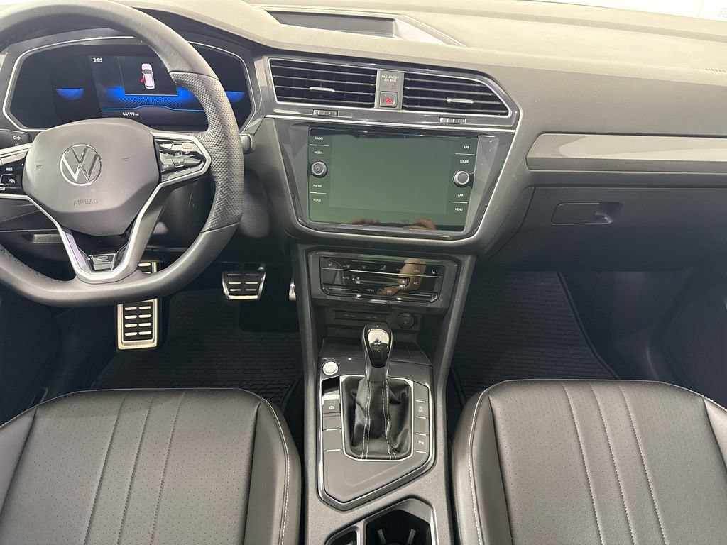 Used 2022 Volkswagen Tiguan SE R-Line FWD image 14