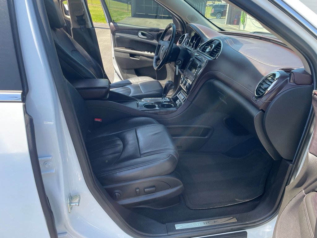 Used 2016 Buick Enclave Leather AWD/4WD image 24