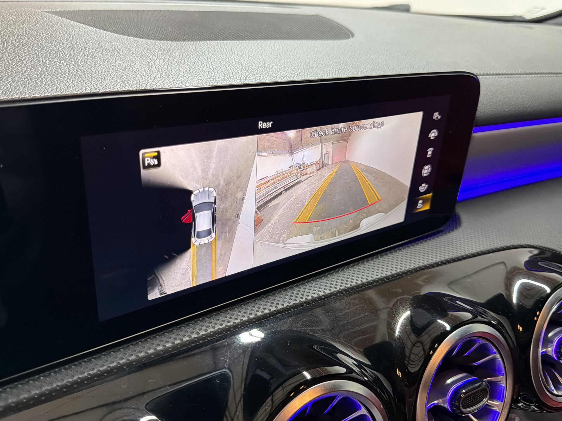 Used 2023 Mercedes-Benz CLA 35 AMG 4MATIC w/ Multimedia Package image 32