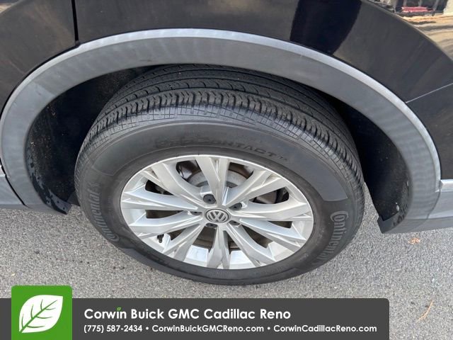 Used 2018 Volkswagen Tiguan SE image 39