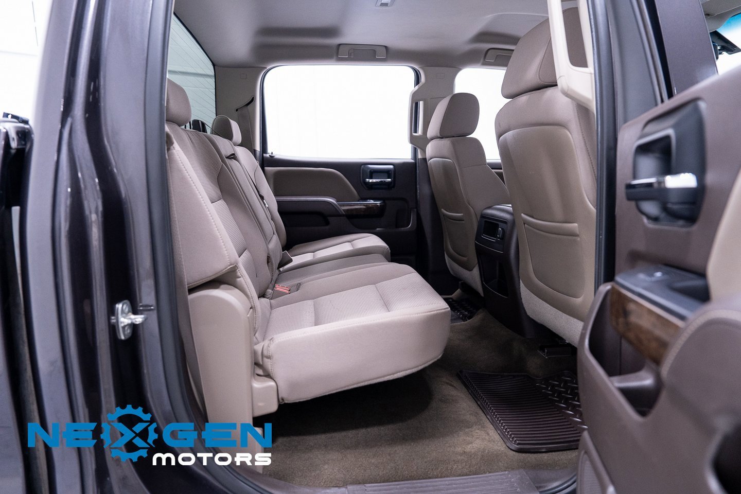 Used 2014 Chevrolet Silverado 1500 LT w/ LT Convenience Package image 38