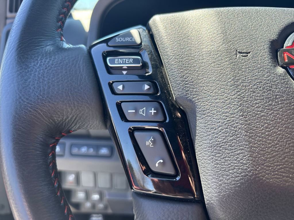 Used 2024 Nissan Frontier PRO-4X w/ Technology Package AWD/4WD image 25