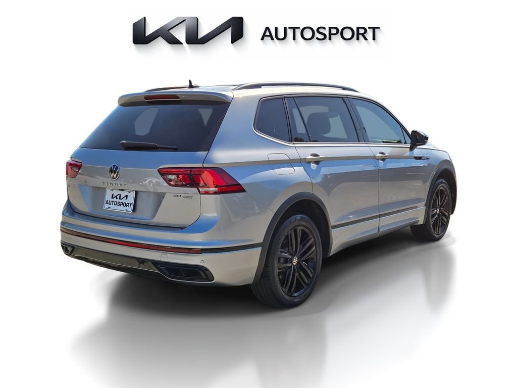 Used 2022 Volkswagen Tiguan SE R-Line image 8