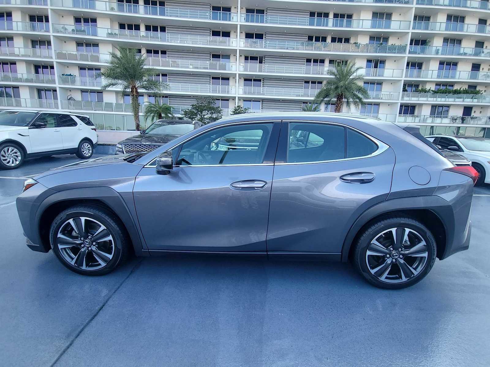 Used 2020 Lexus UX 200 w/ Premium Package FWD image 3