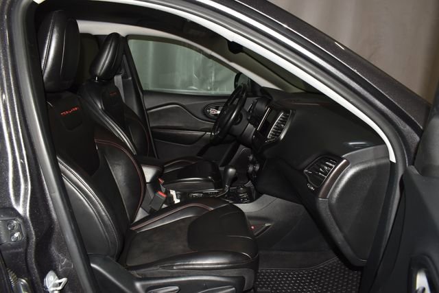 Certified 2020 Jeep Cherokee Trailhawk w/ Cold Weather Group image 30