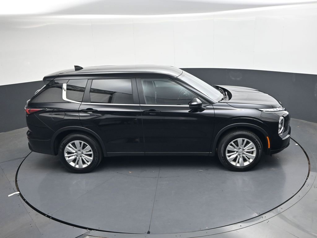 Used 2025 Mitsubishi Outlander ES AWD/4WD image 25