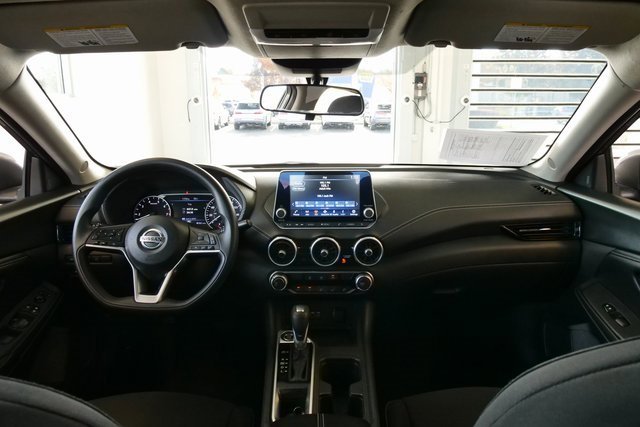 Used 2023 Nissan Sentra SV image 16