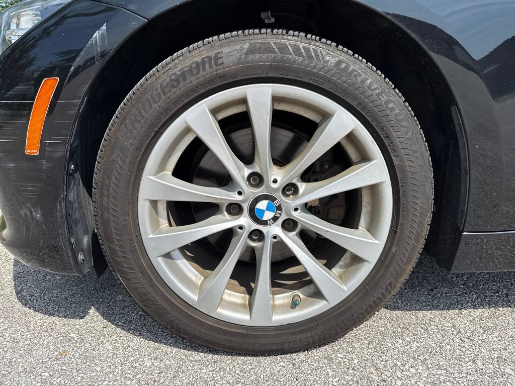 Used 2016 BMW 320i xDrive Sedan AWD/4WD image 11