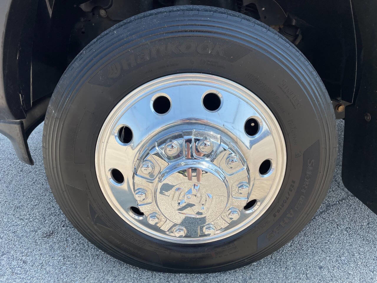 Used 2020 RAM 5500 Tradesman w/ Chrome Appearance Group image 10