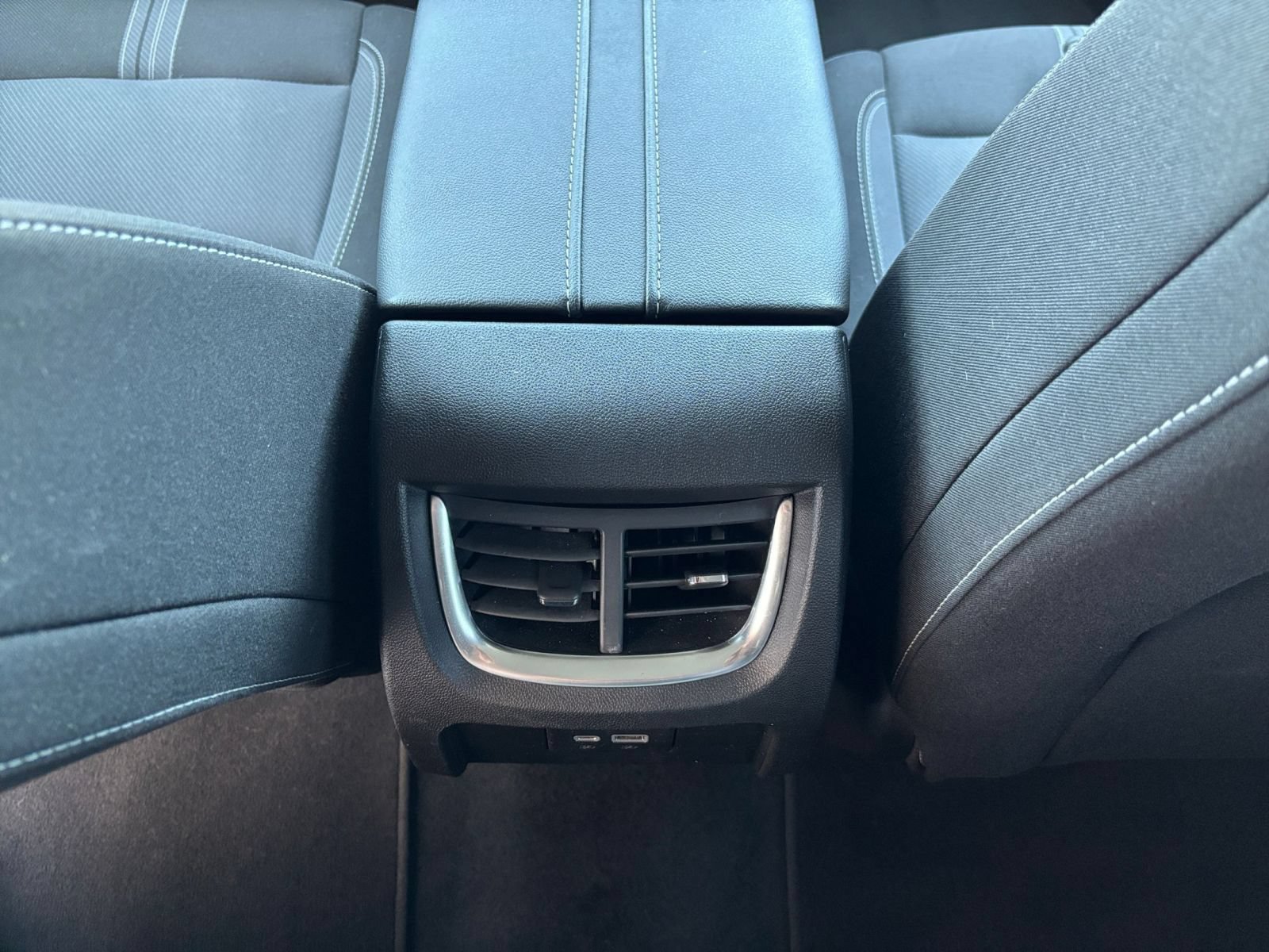 Used 2026 Chevrolet Blazer LT FWD image 24
