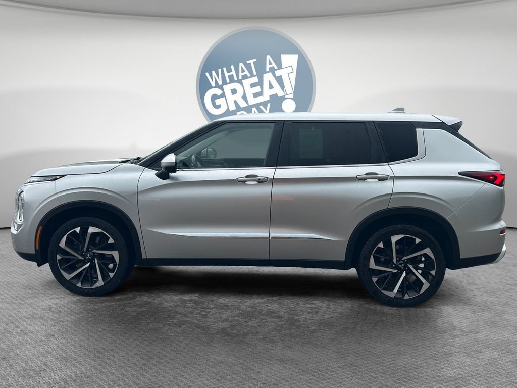 Used 2022 Mitsubishi Outlander SE AWD/4WD image 7