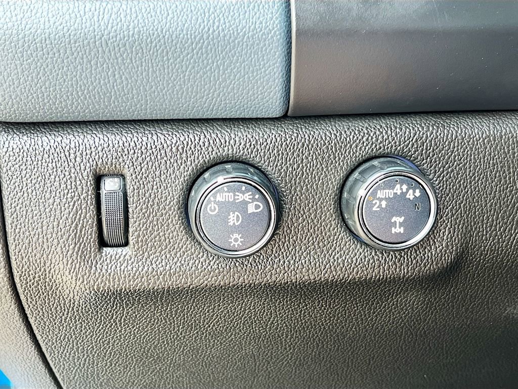 Used 2022 Chevrolet Colorado Z71 w/ Safety Package AWD/4WD image 10