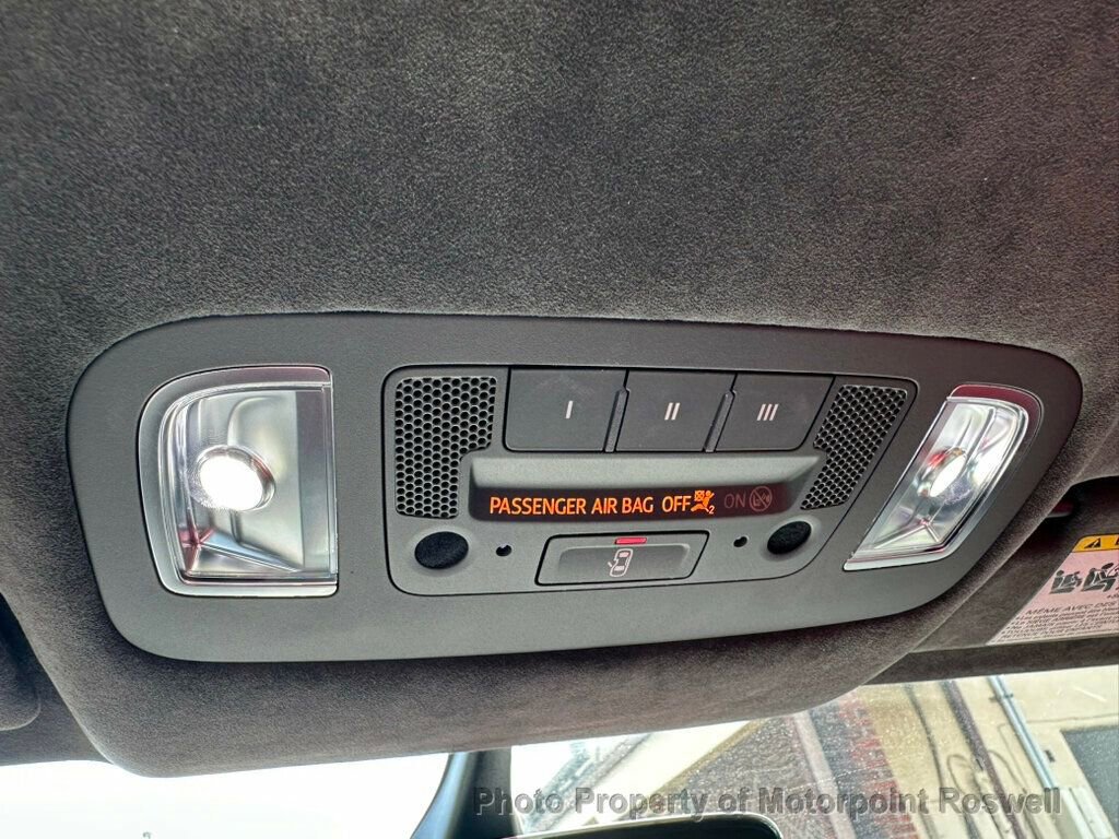 Used 2022 Audi R8 V10 w/ Premium Package image 28