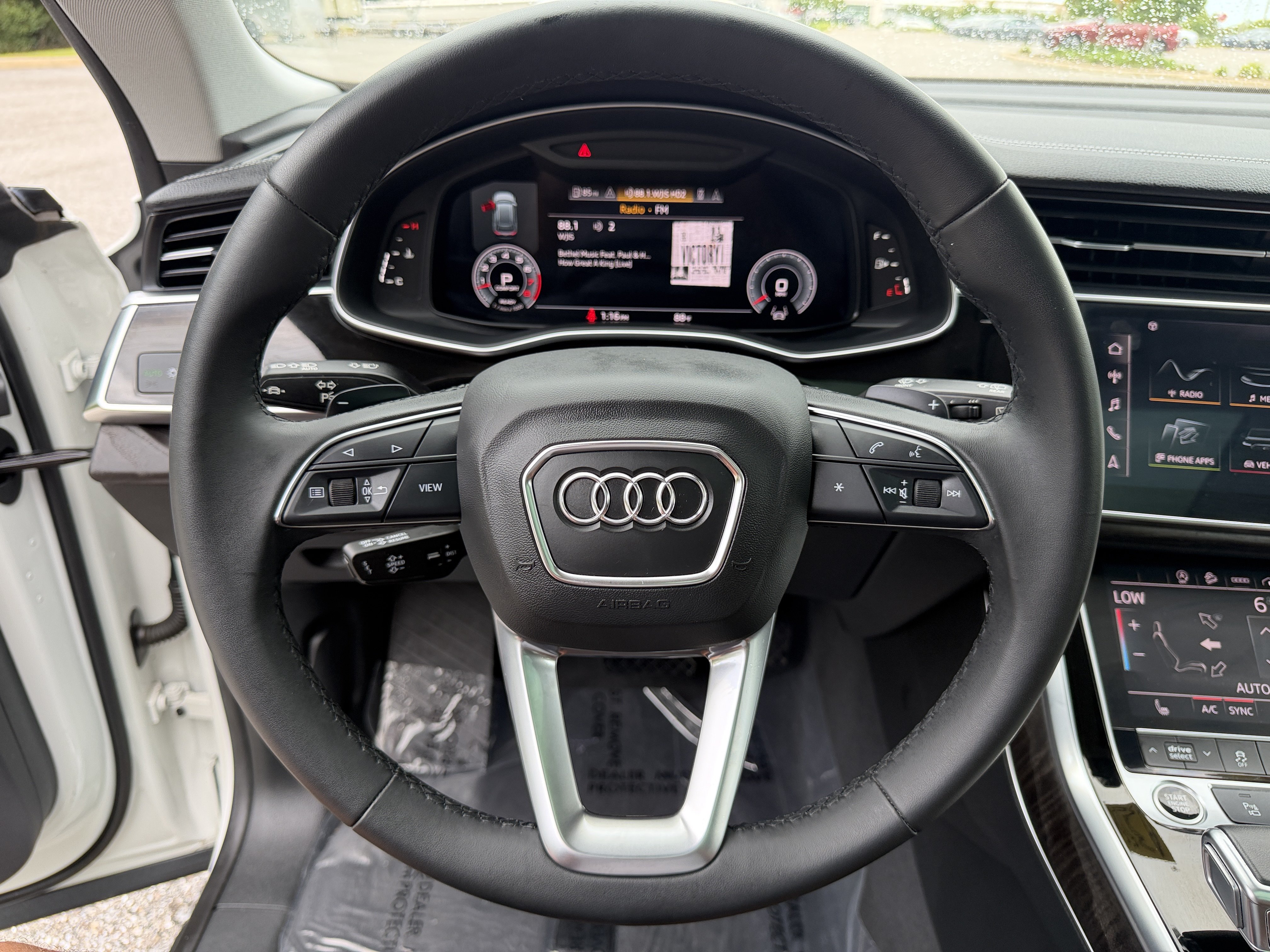 Used 2023 Audi Q8 Premium w/ Convenience Package AWD/4WD image 34
