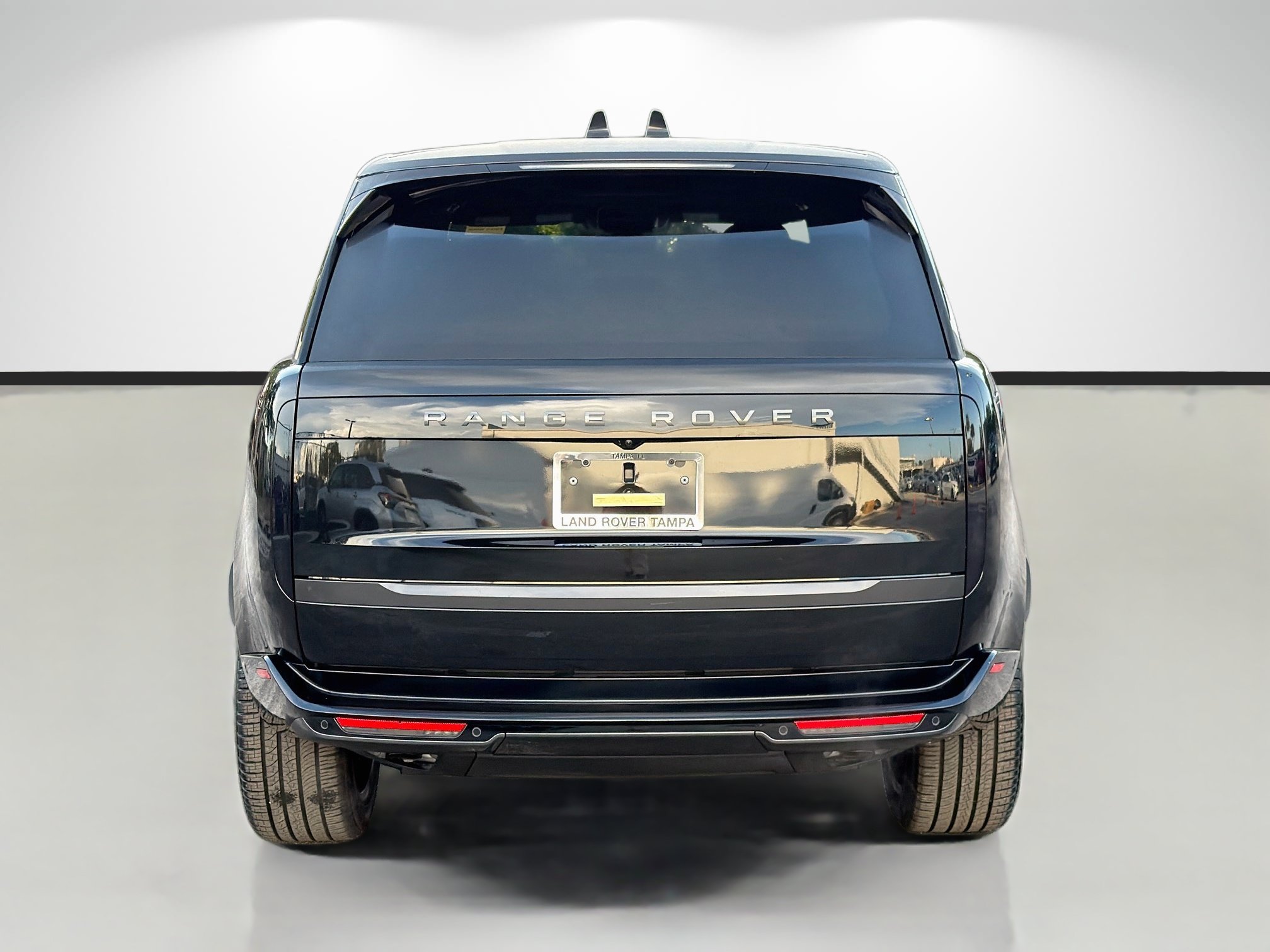 New 2027 Land Rover Range Rover SE AWD/4WD image 4