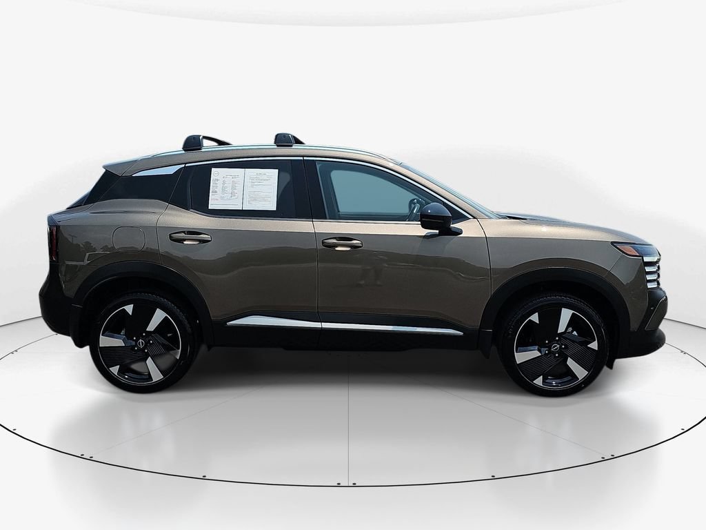 Used 2026 Nissan Kicks SR FWD image 5