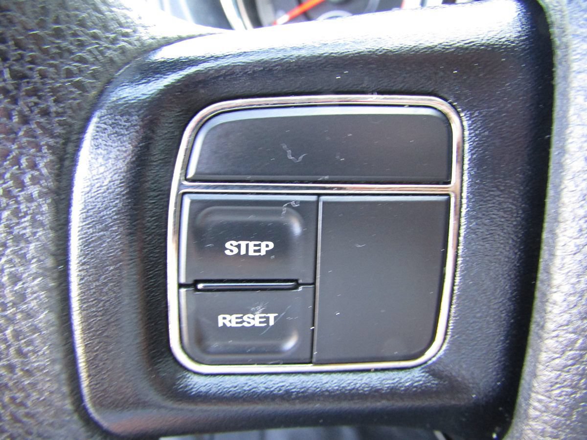 Used 2013 RAM C/V Tradesman FWD image 9