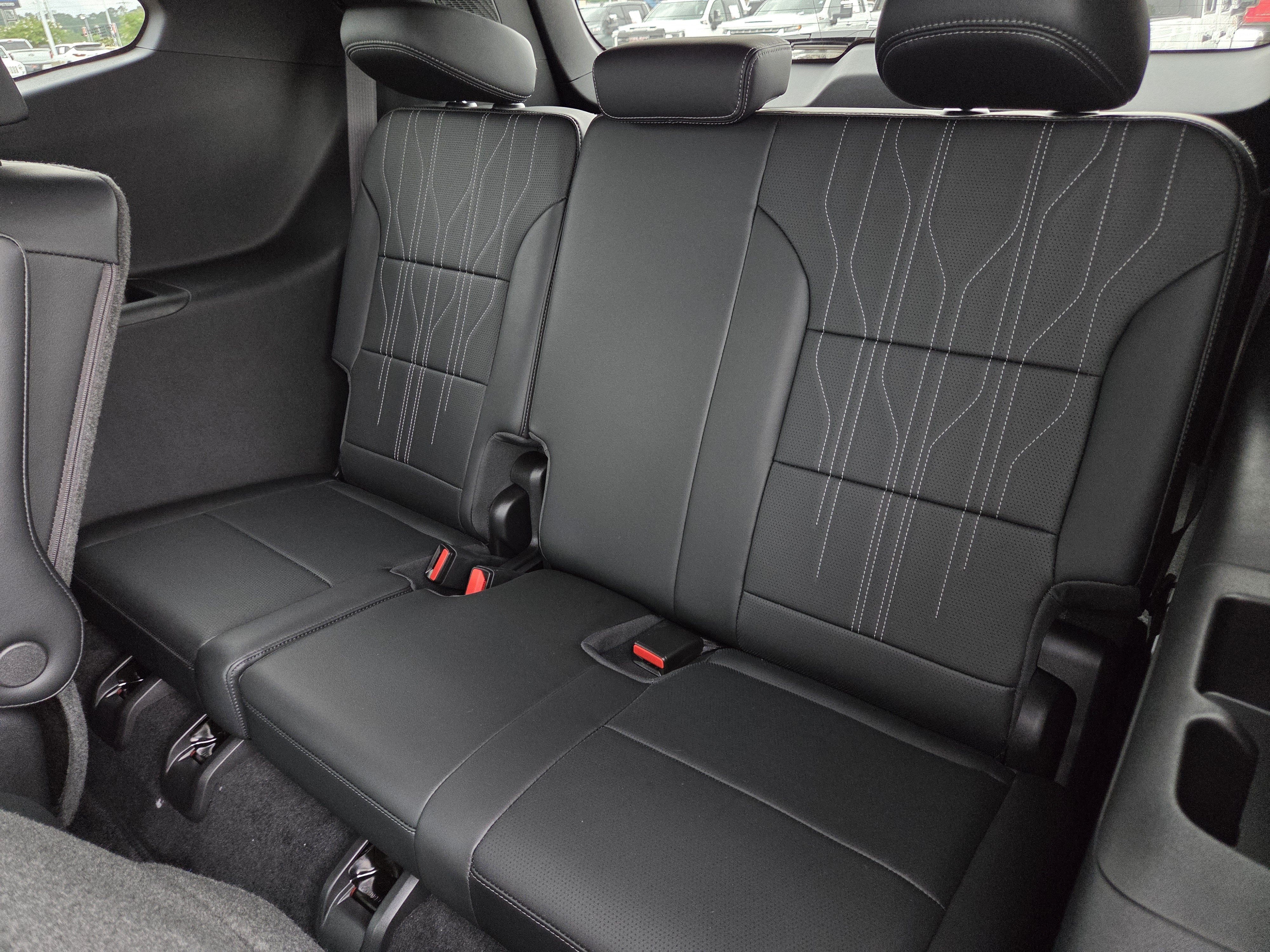 New 2026 Buick Enclave Avenir w/ Super Cruise Package FWD image 18