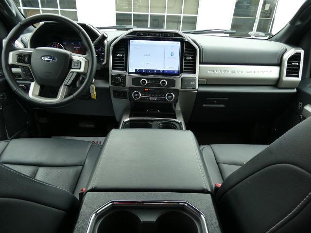 Certified 2022 Ford F350 Lariat w/ Chrome Package image 20