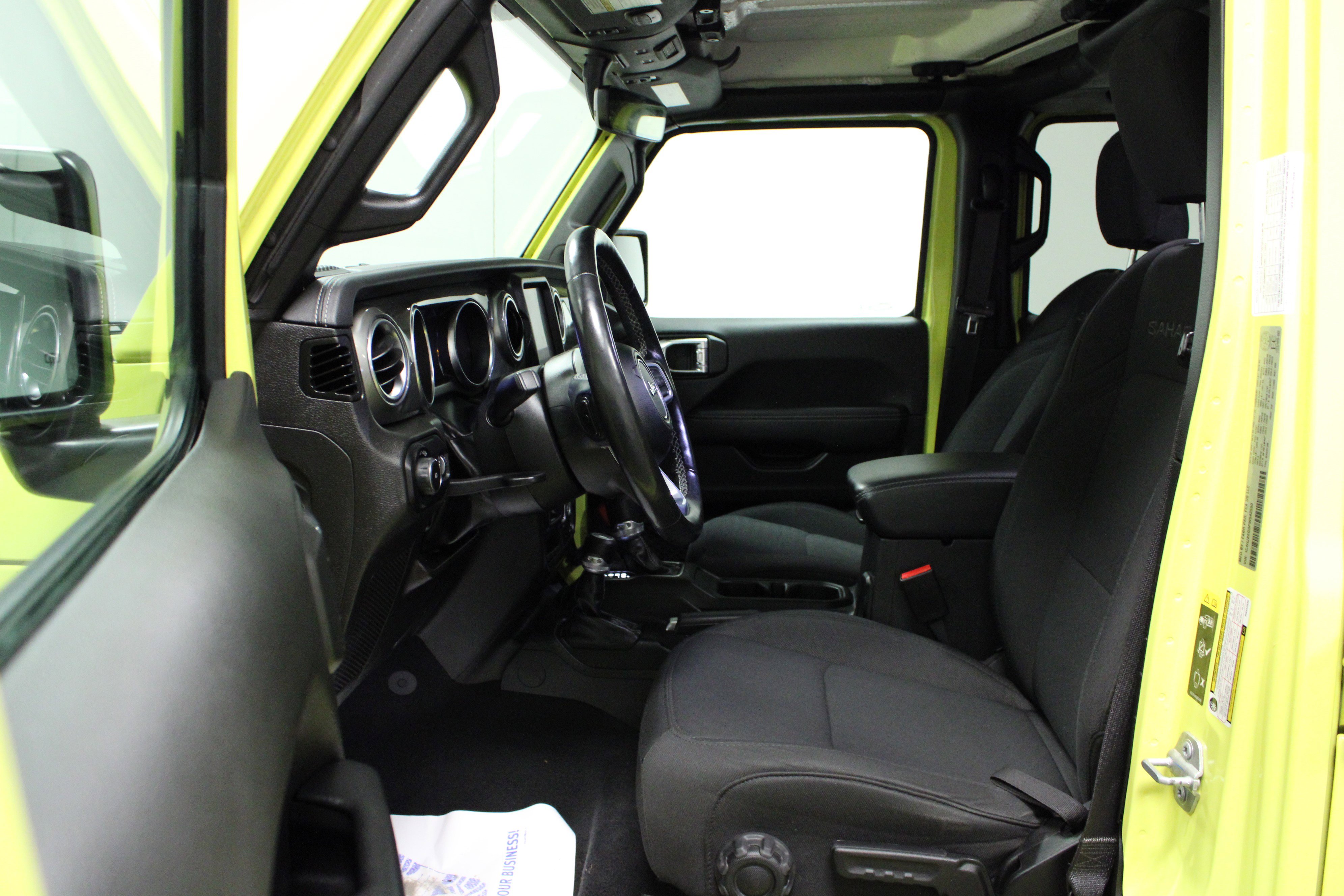 Used 2023 Jeep Wrangler Sahara w/ Cold Weather Group image 12