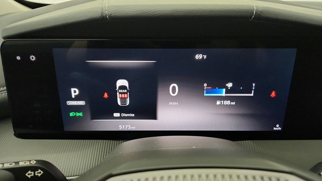 Used 2025 Nissan Murano SV AWD/4WD image 14