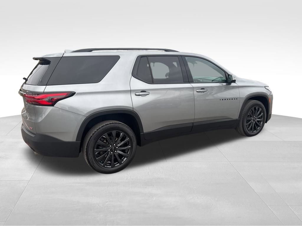 Used 2023 Chevrolet Traverse RS w/ LPO, Floor Liner Package image 7