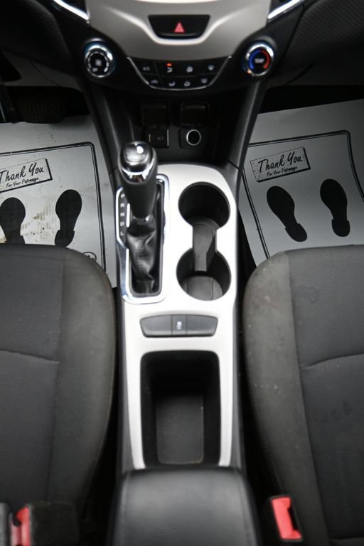 Used 2017 Chevrolet Cruze LS FWD image 19