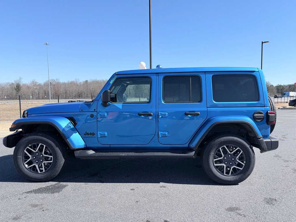 New 2026 Jeep Wrangler Unlimited Sahara AWD/4WD image 3
