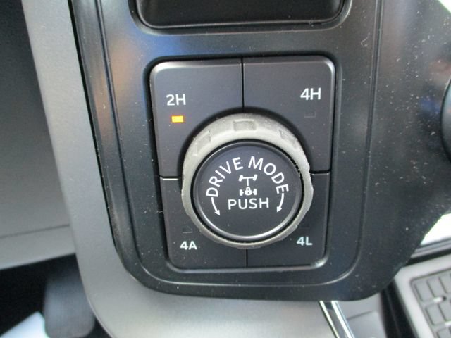 Used 2025 Ford F150 Lariat w/ Equipment Group 502A High AWD/4WD image 15
