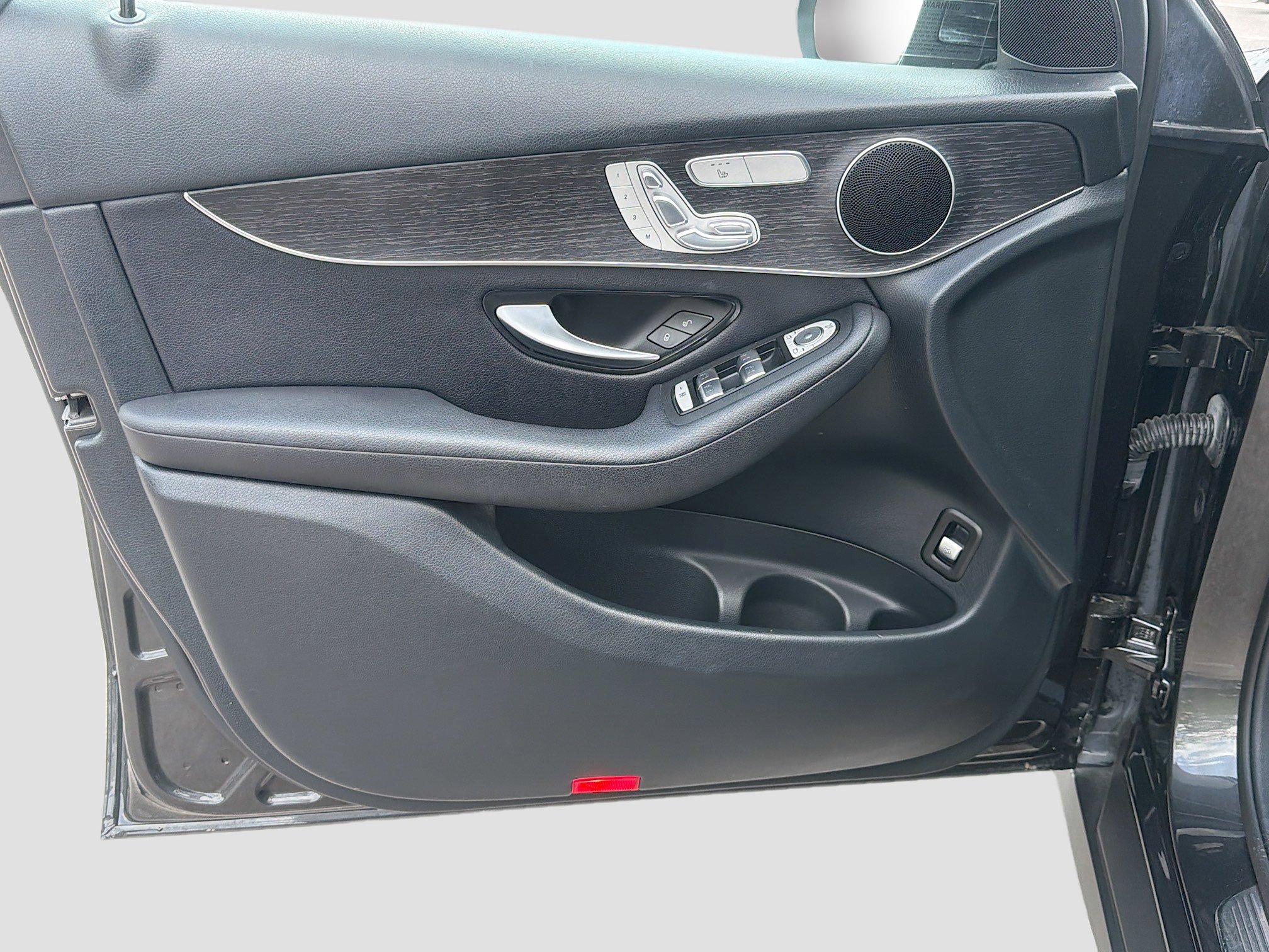 Used 2021 Mercedes-Benz GLC 300 image 22