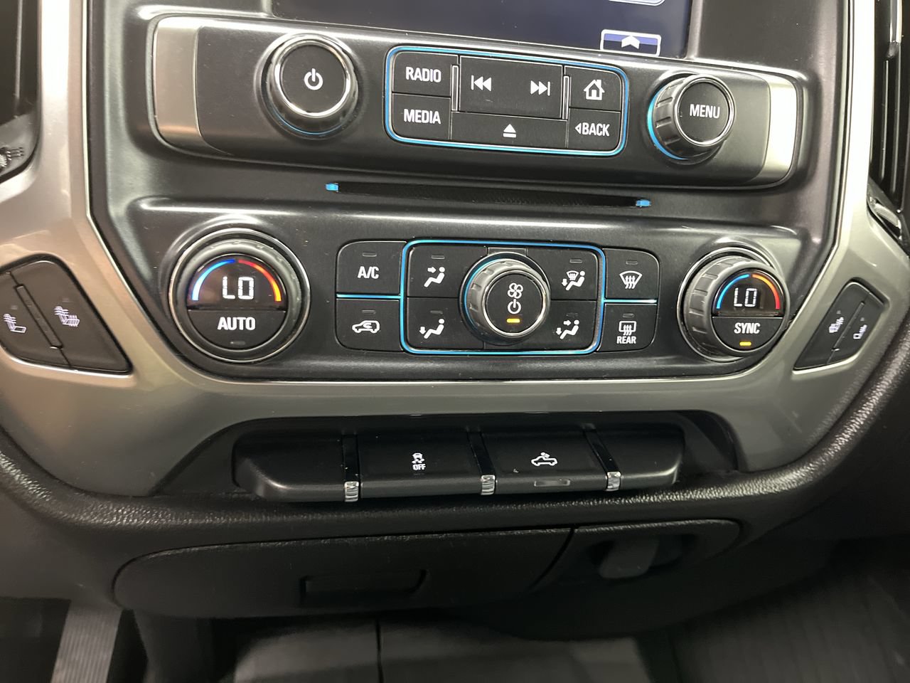 Used 2016 Chevrolet Silverado 1500 LT w/ All Star Edition AWD/4WD image 21