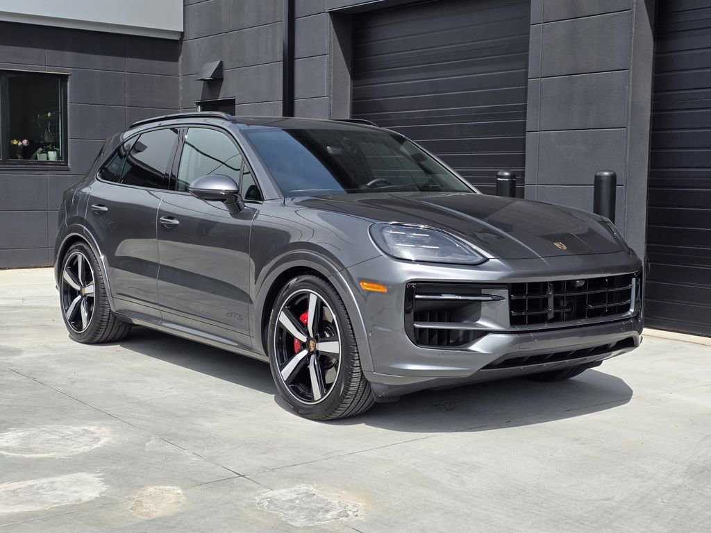 Certified 2025 Porsche Cayenne GTS image 9
