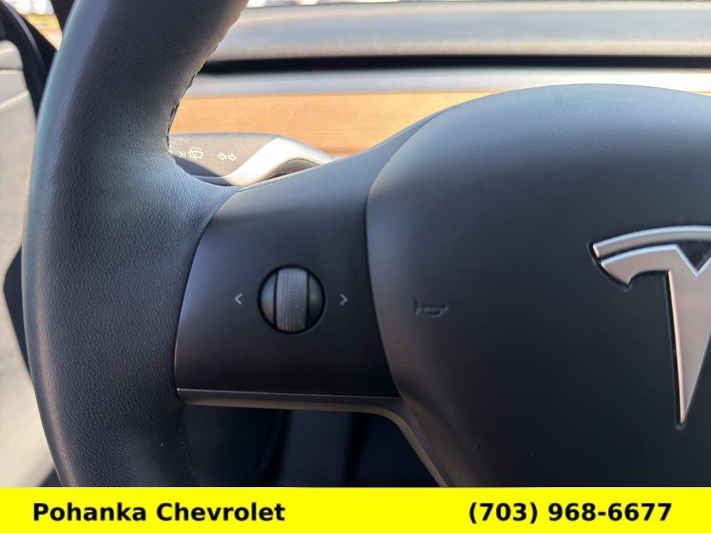 Used 2025 Tesla Model Y Long Range RWD image 12
