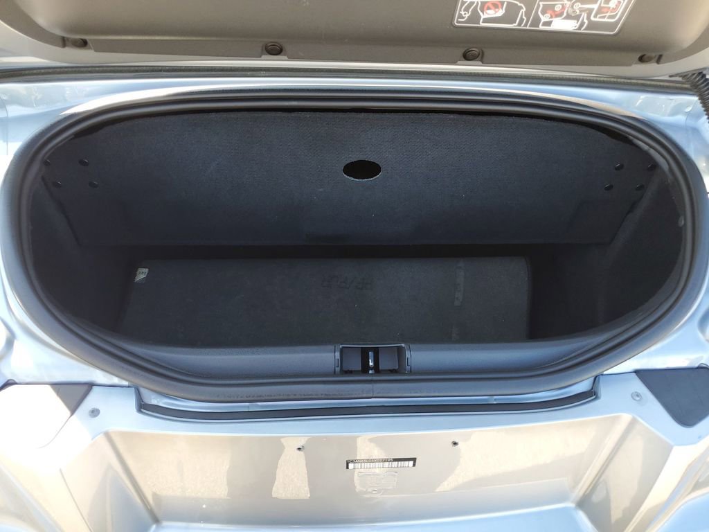 Used 2005 Chrysler Crossfire Limited image 22