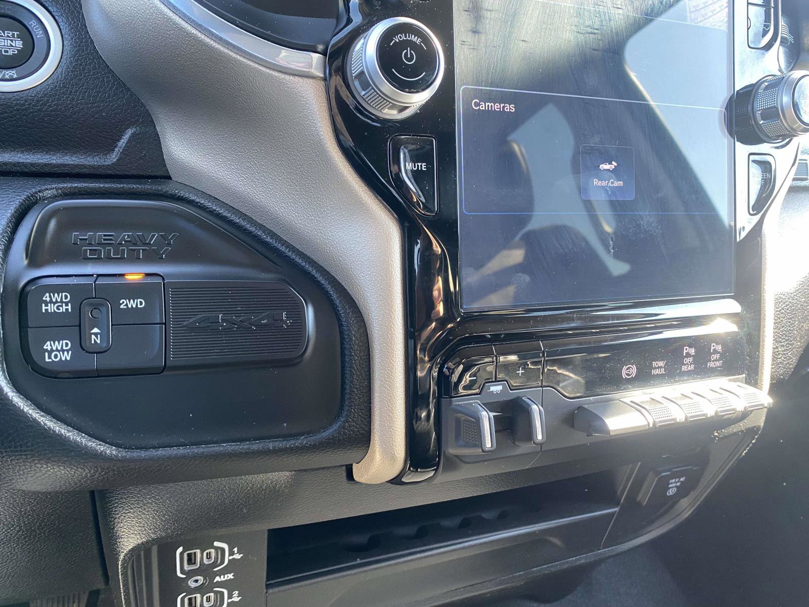 Used 2024 RAM 2500 Laramie w/ Safety Group image 26