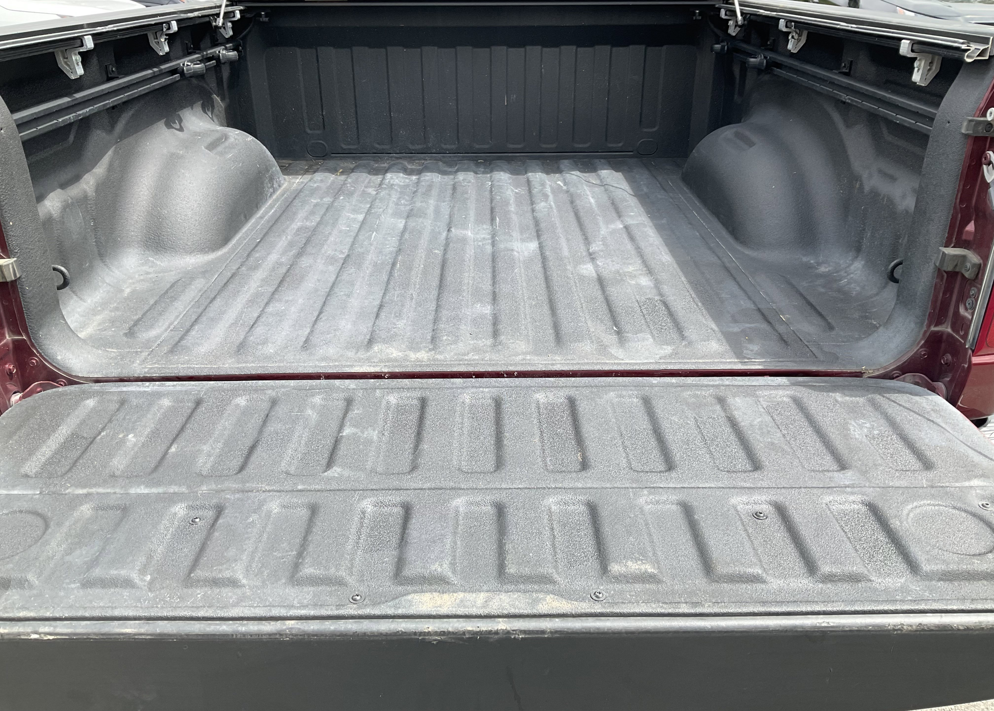 Used 2019 RAM 1500 Laramie AWD/4WD image 43