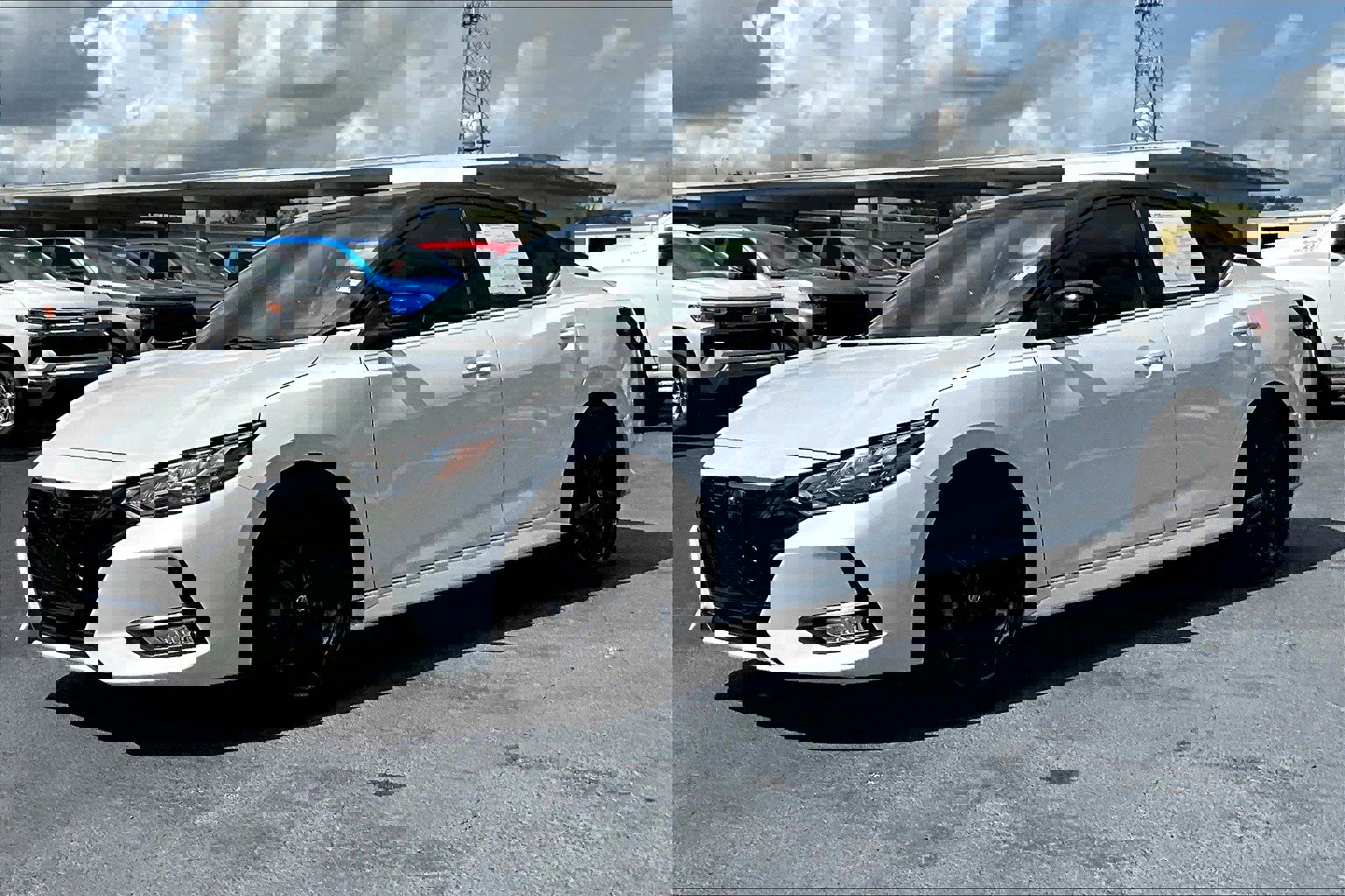 Used 2023 Nissan Sentra SR w/ Midnight Edition Package image 2