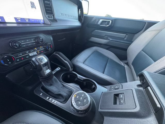 Used 2022 Ford Bronco Outer Banks w/ Sasquatch Package AWD/4WD image 10
